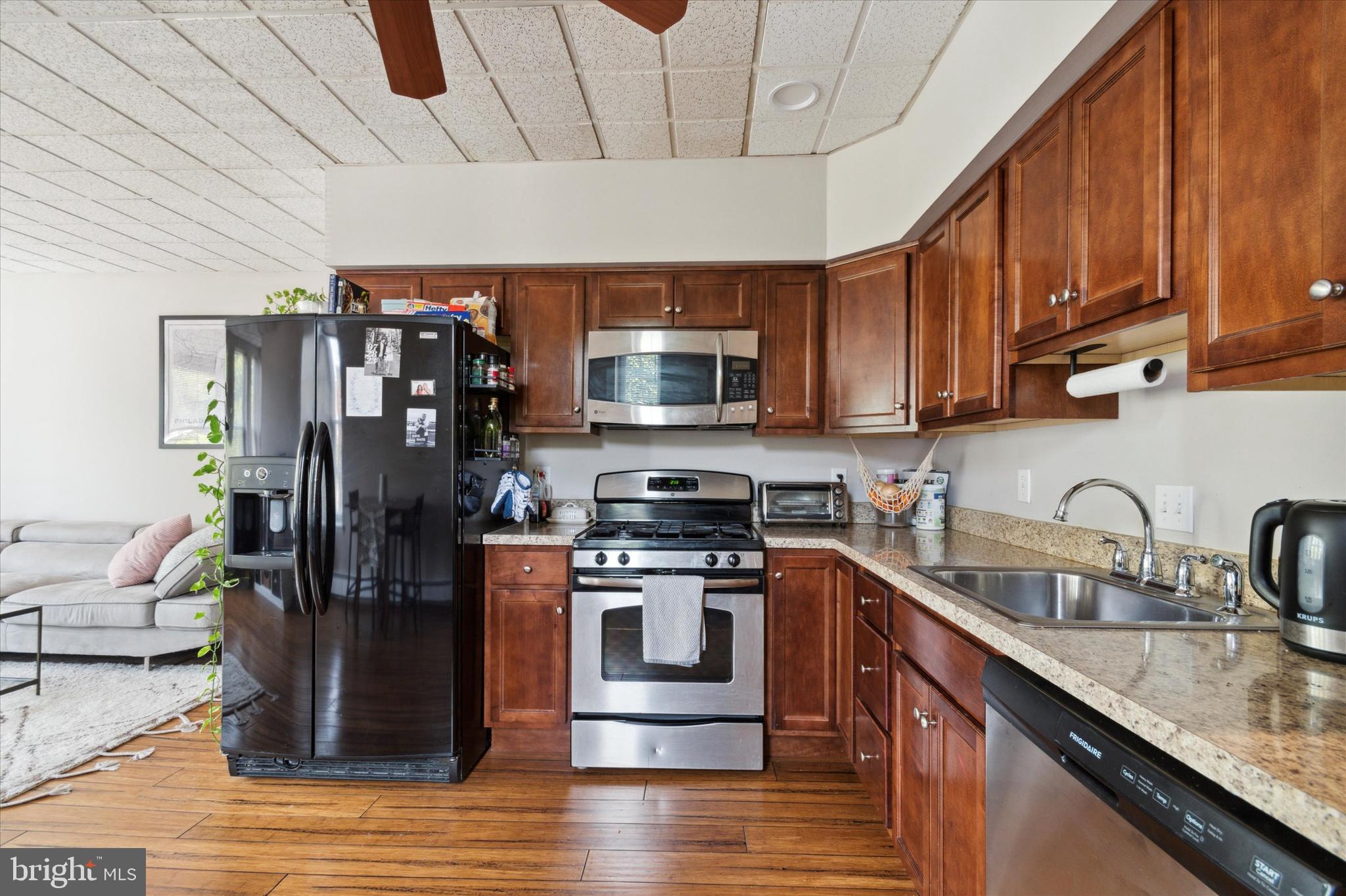 WISSAHICKON HILLS - Residential Lease