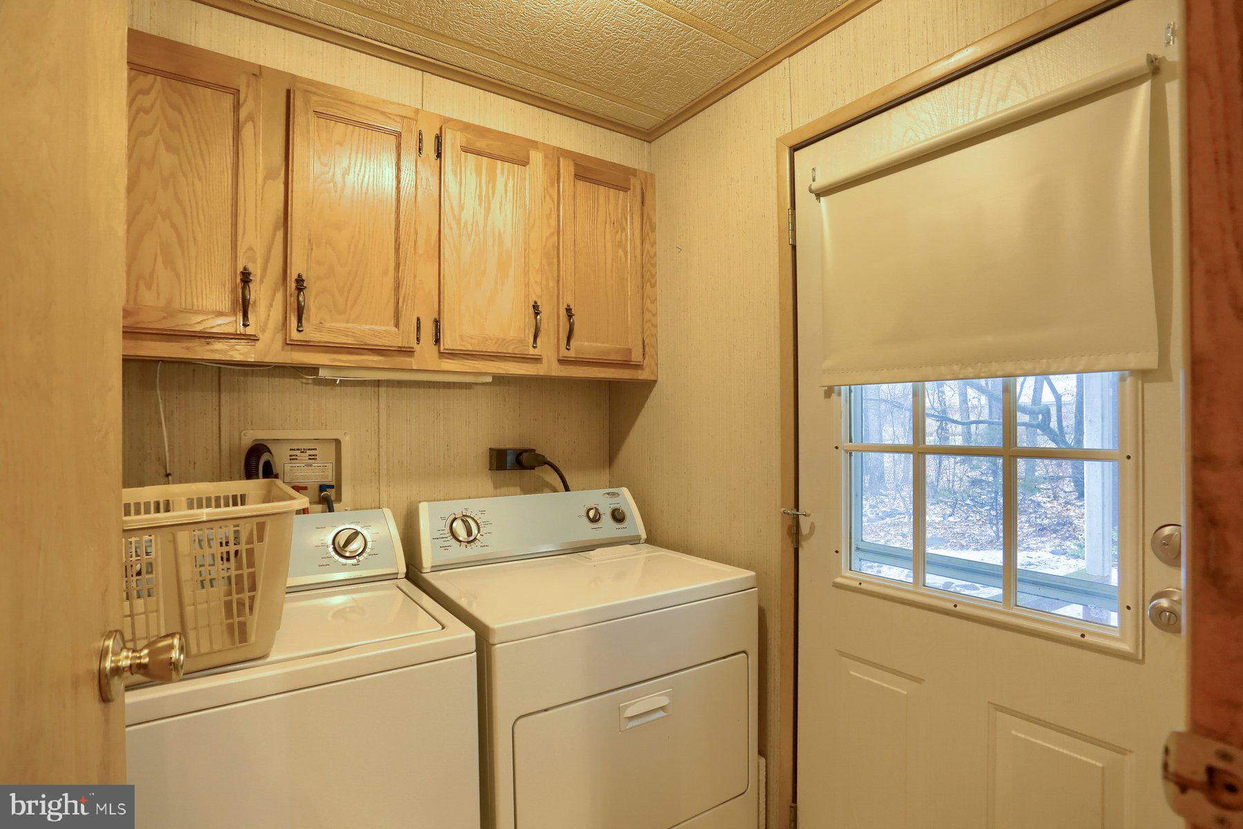 PARKSIDE MANOR - Residential