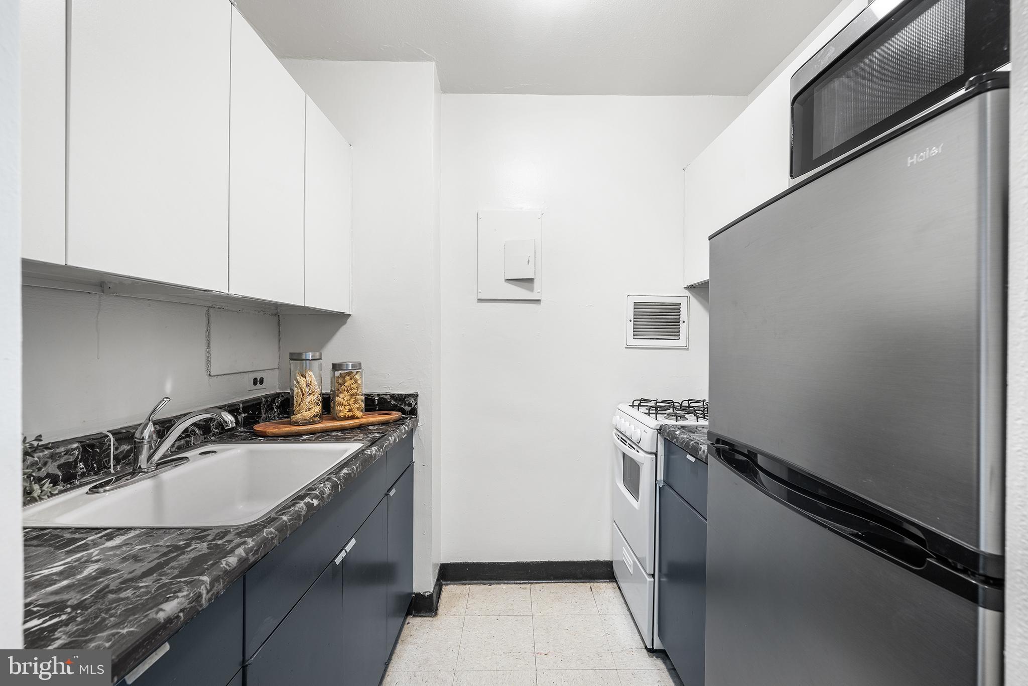 SOCIETY HILL - Residential