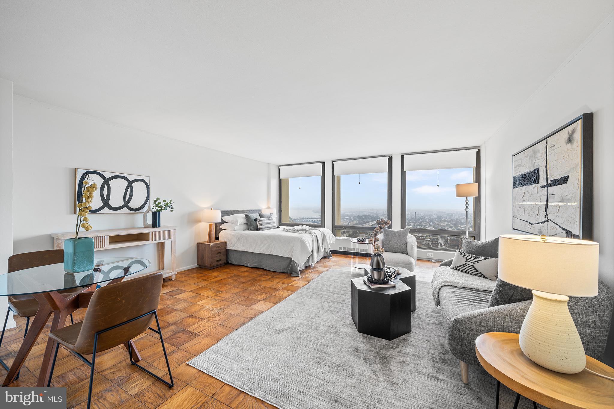 220 LOCUST STREET 25ES