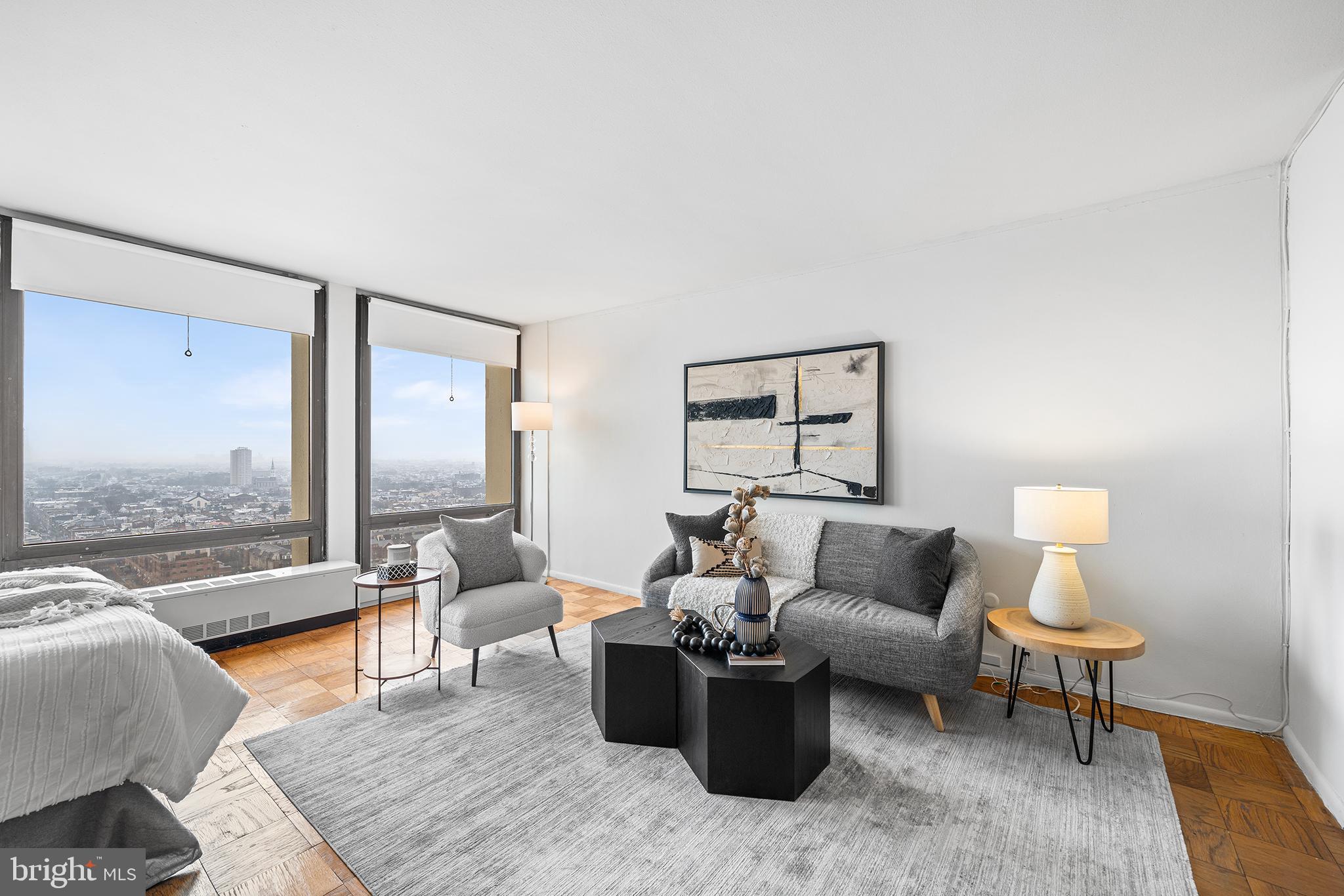 SOCIETY HILL - Residential