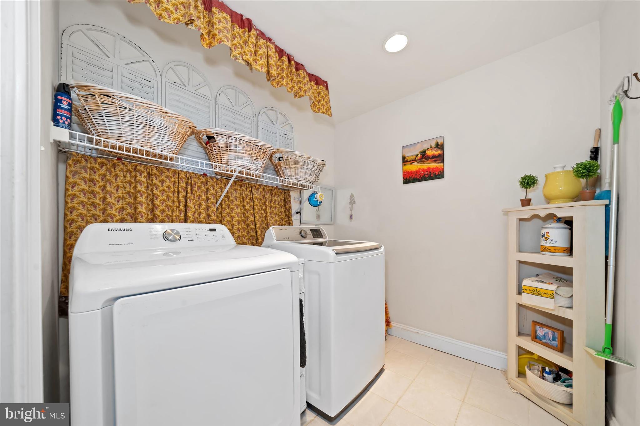 THE RIDINGS CHADDS - Residential