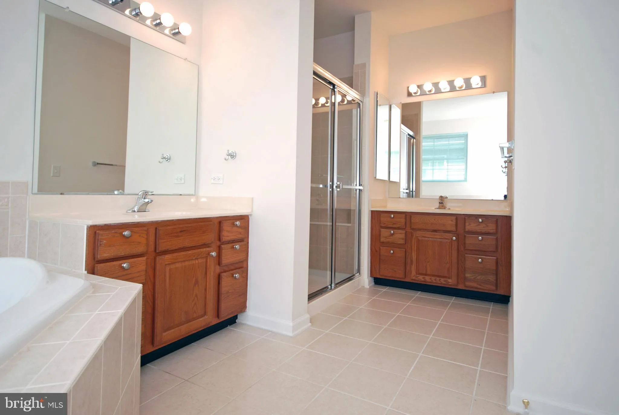 Allentown, New Jersey 08501, United States, 2 Bedrooms Bedrooms, ,2 BathroomsBathrooms,Residential,Active,174922