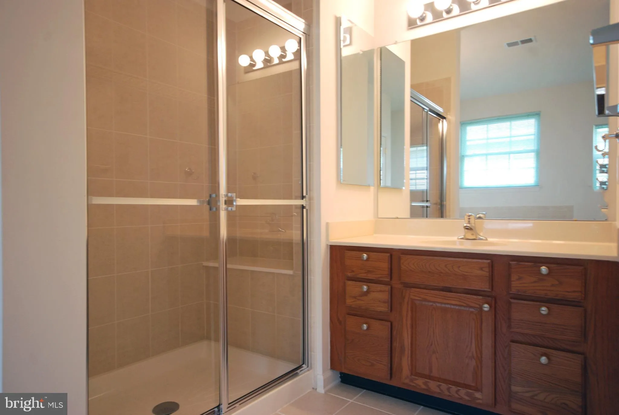 Allentown, New Jersey 08501, United States, 2 Bedrooms Bedrooms, ,2 BathroomsBathrooms,Residential,Active,174922