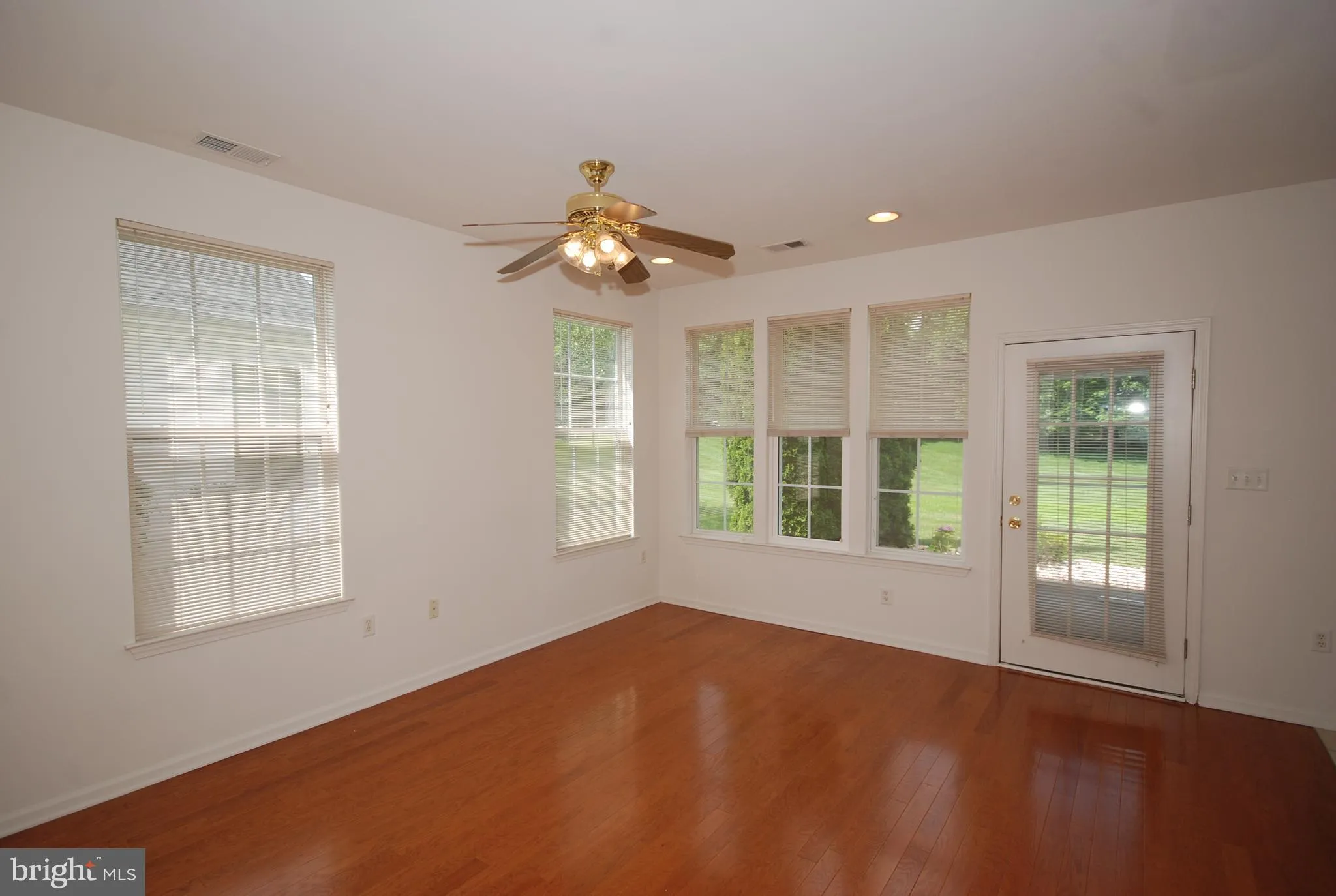 Allentown, New Jersey 08501, United States, 2 Bedrooms Bedrooms, ,2 BathroomsBathrooms,Residential,Active,174922