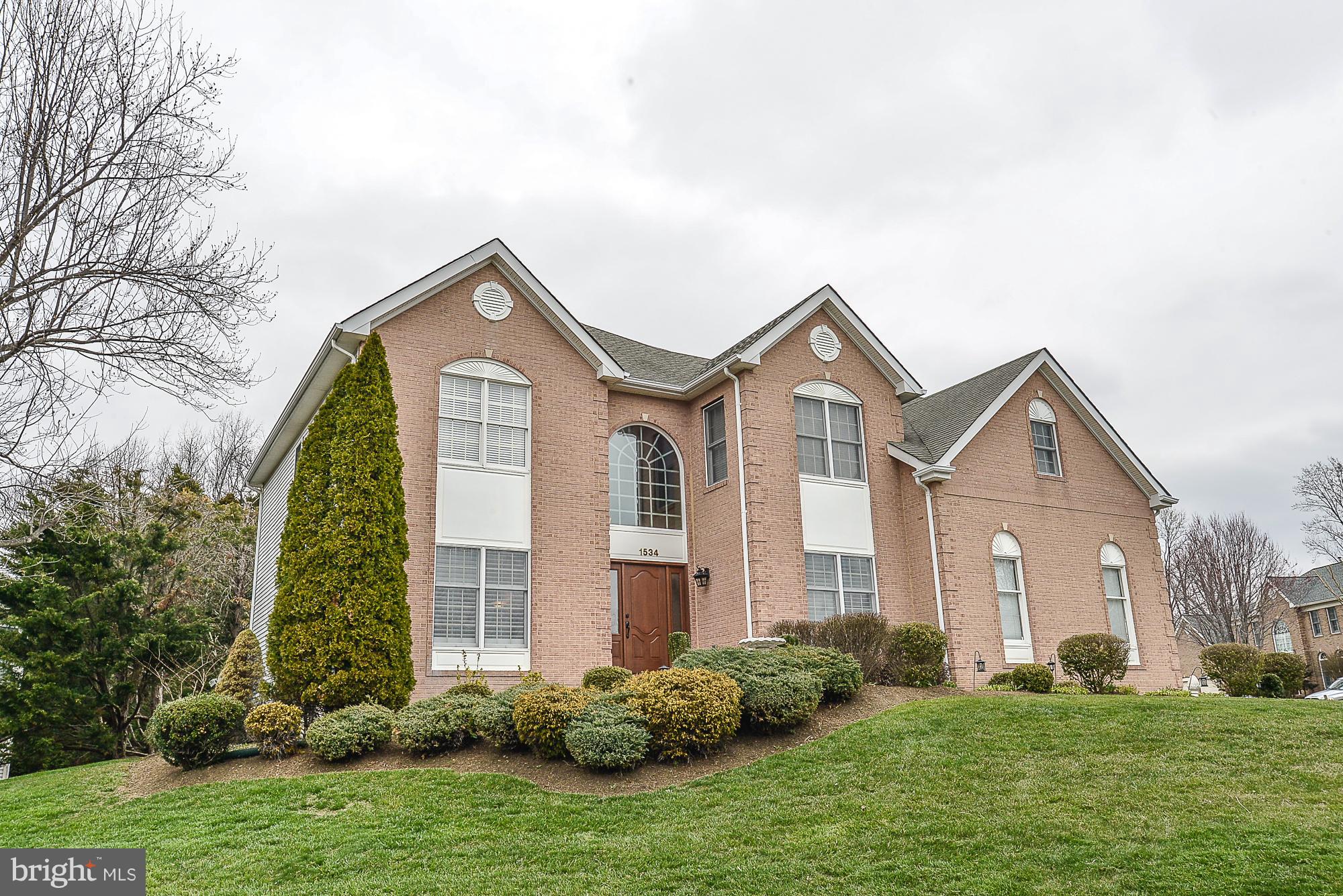 RIDGEGATE WOODS - Residential