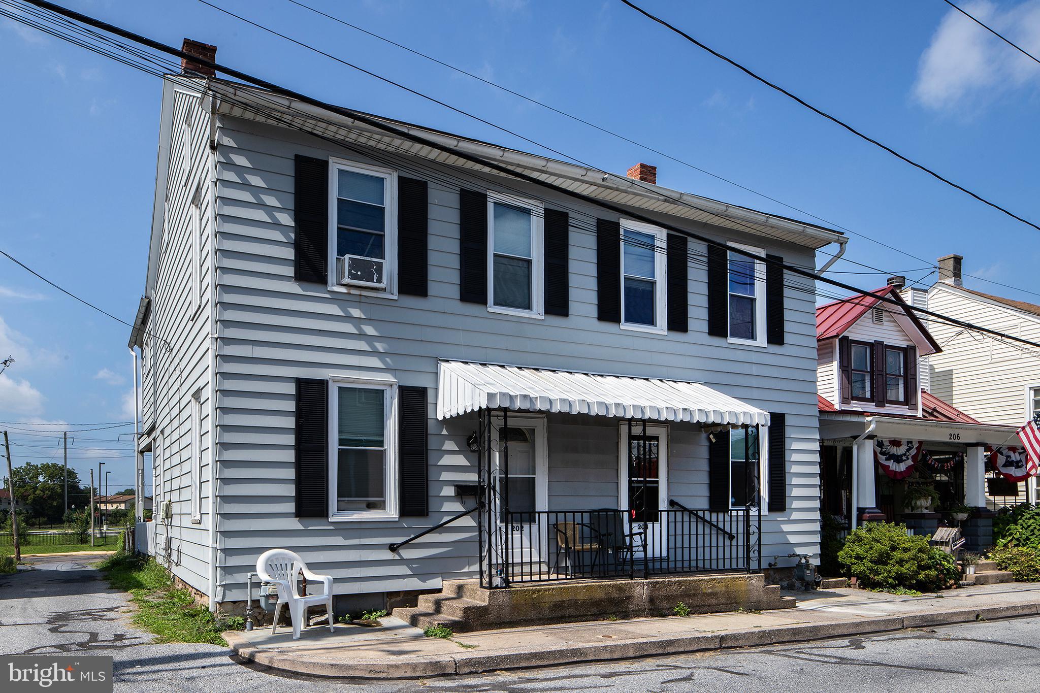 204 NISSLEY STREET