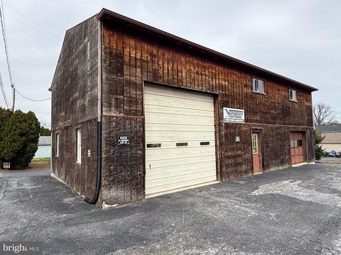 VINE STREET CAMP HILL PA 17011