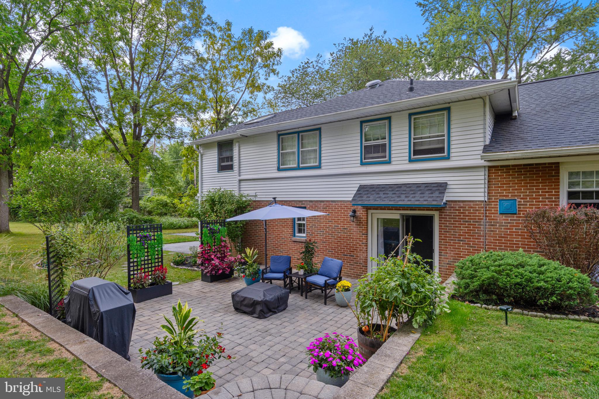 WHITEHORSE - Residential