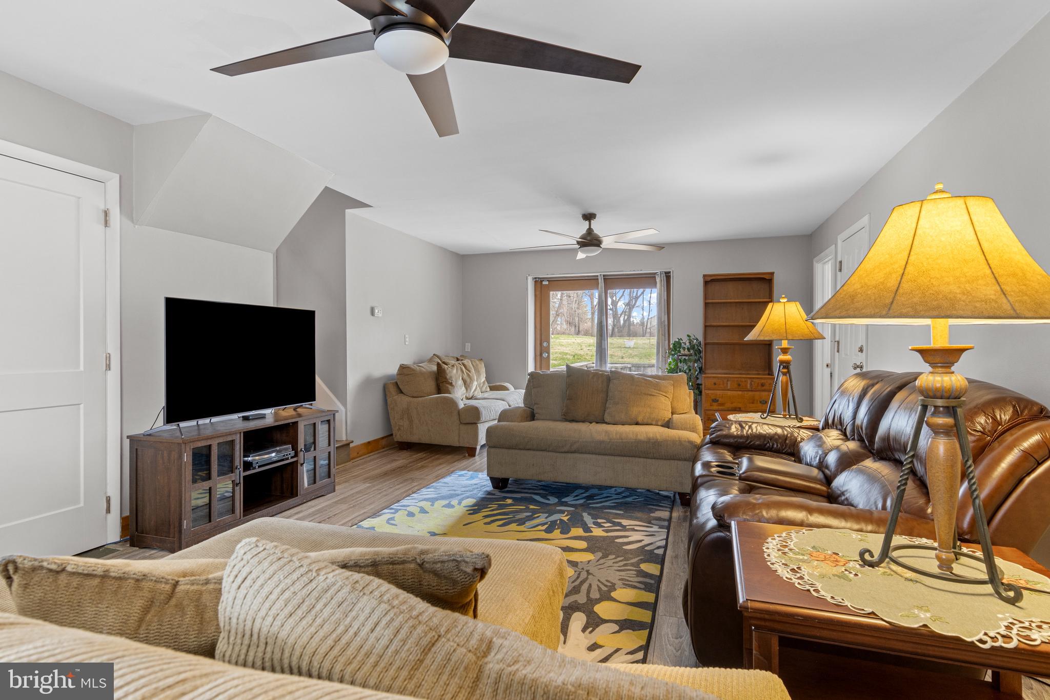 WHITEHORSE - Residential