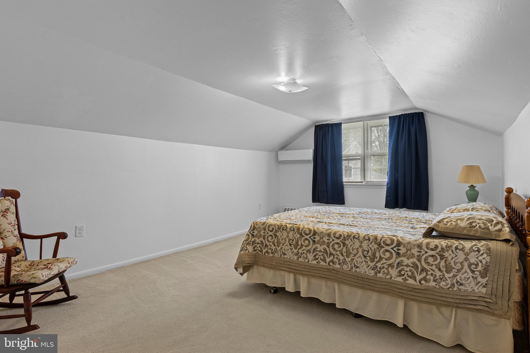 WHITEHORSE - Residential