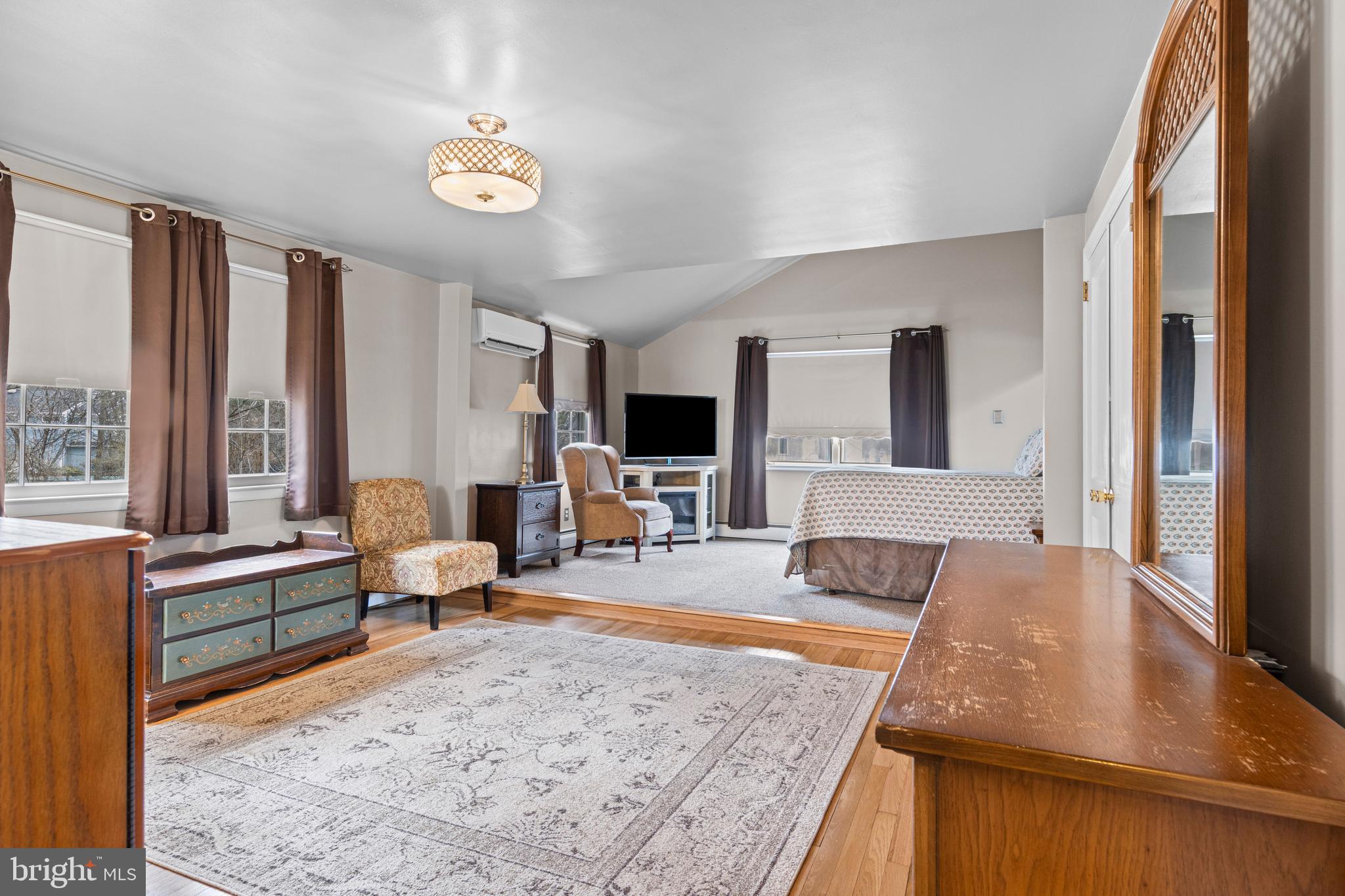 WHITEHORSE - Residential