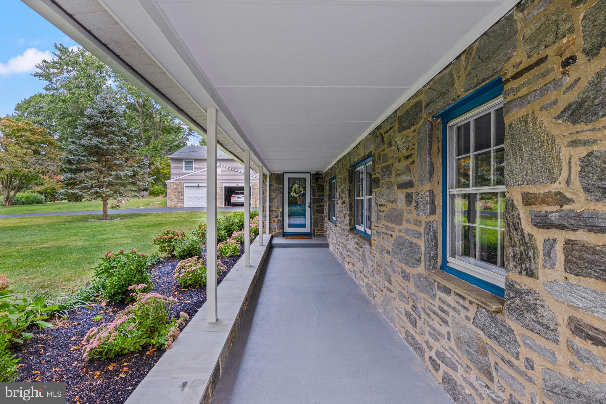 WHITEHORSE - Residential