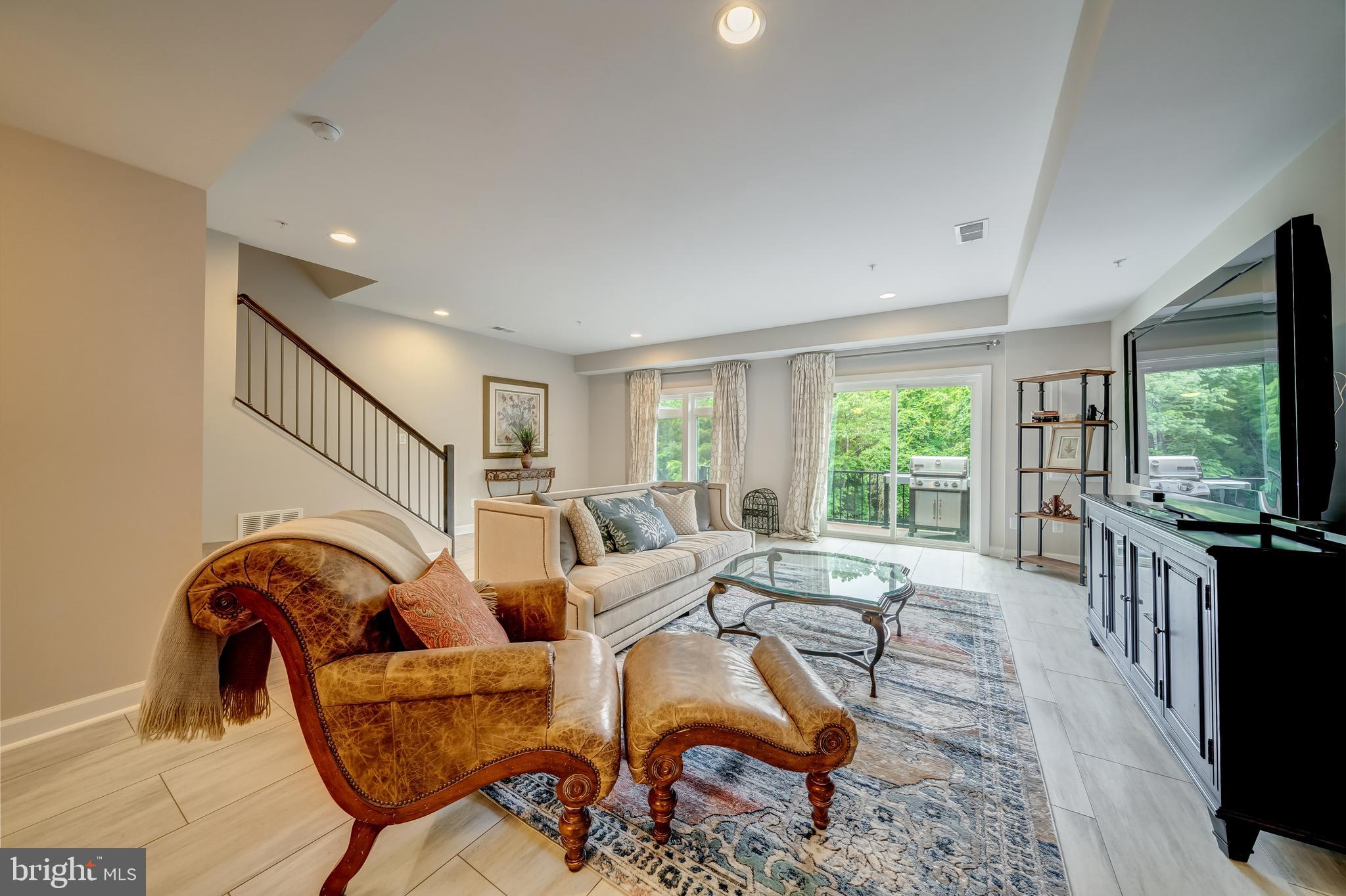 VILLAGE AT LEESBURG - Residential Lease