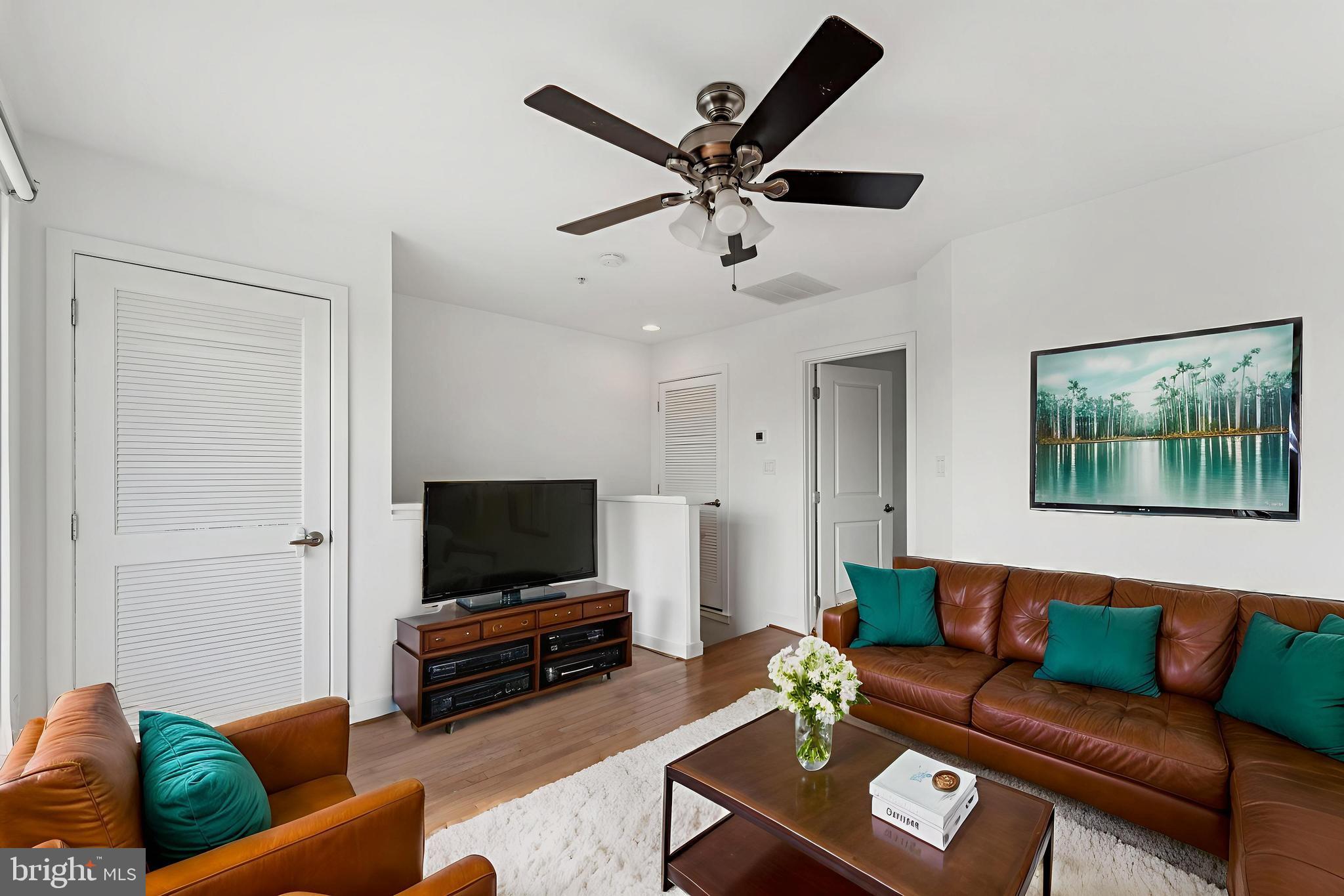 4410 LONGFELLOW STREET