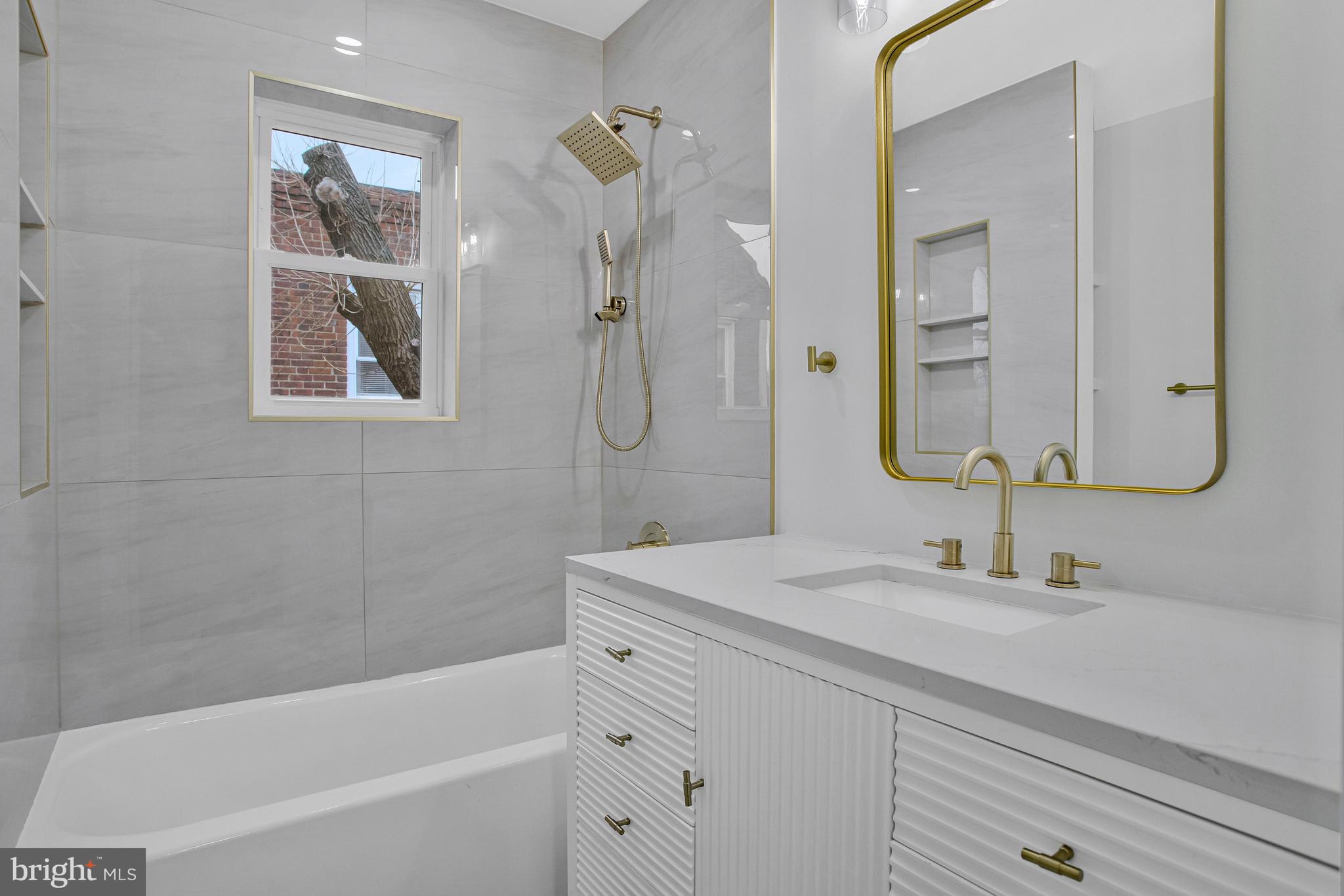 DOLFIELD - Residential