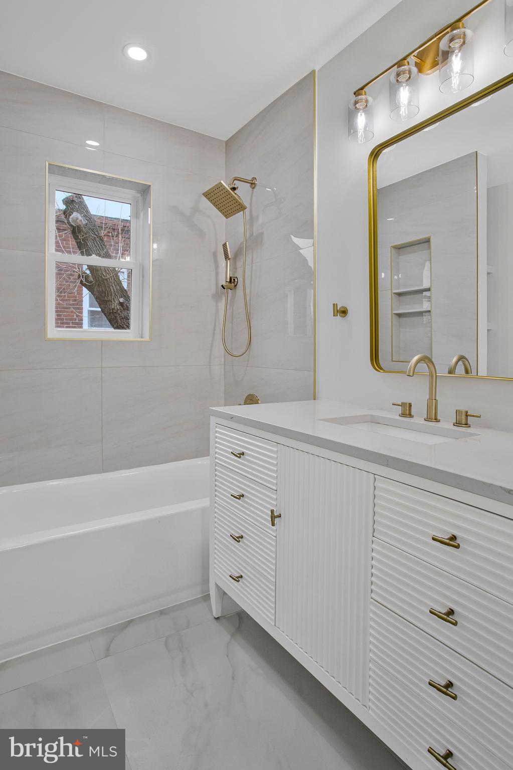 DOLFIELD - Residential