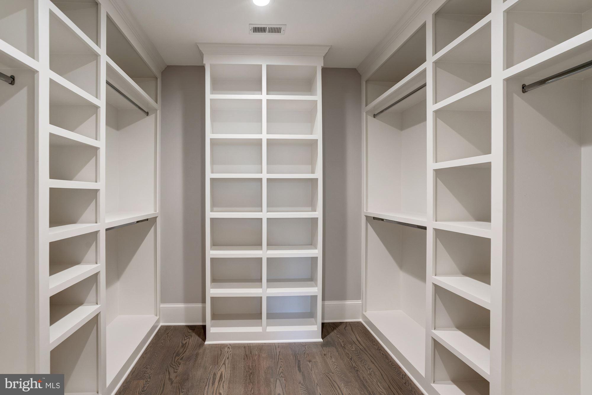 BEACON HILL - Residential