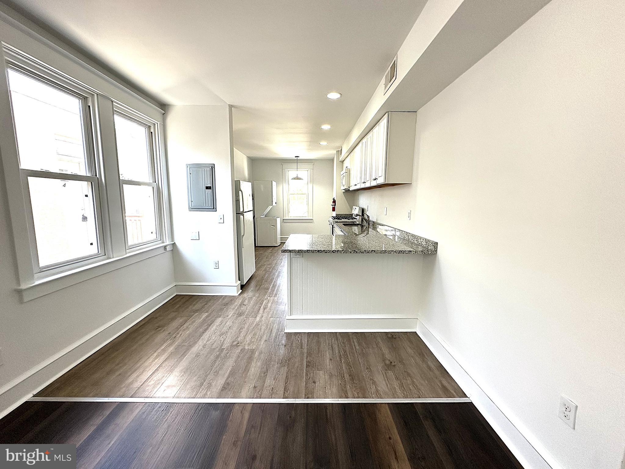 OAKMONT - Residential Lease