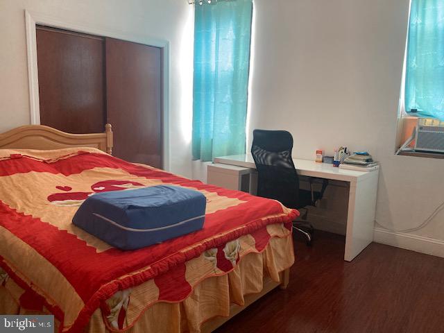 LOWER MOYAMENSING - Residential