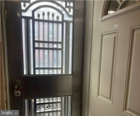 LOWER MOYAMENSING - Residential