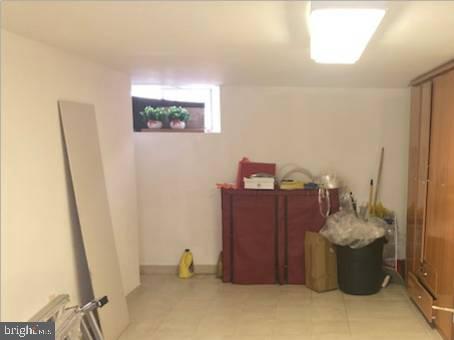 LOWER MOYAMENSING - Residential