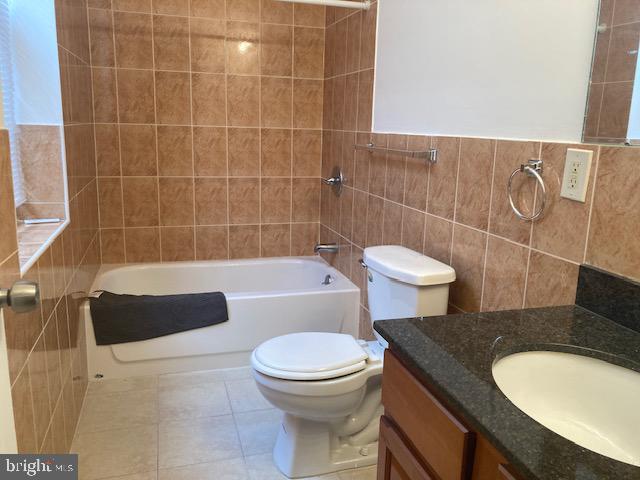 LOWER MOYAMENSING - Residential