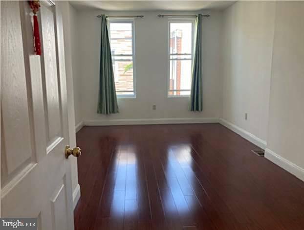 LOWER MOYAMENSING - Residential