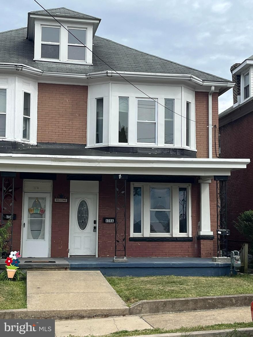 Spacious 3 bedroom 1 full bath property.  large living rm and dining rm. open floorplan. front porch and back porch. Laundry room on main level.