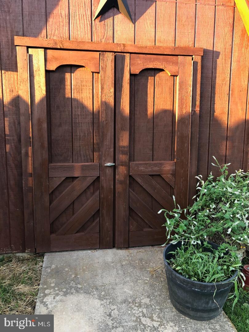 BALTIMORE HIGHLANDS - Residential