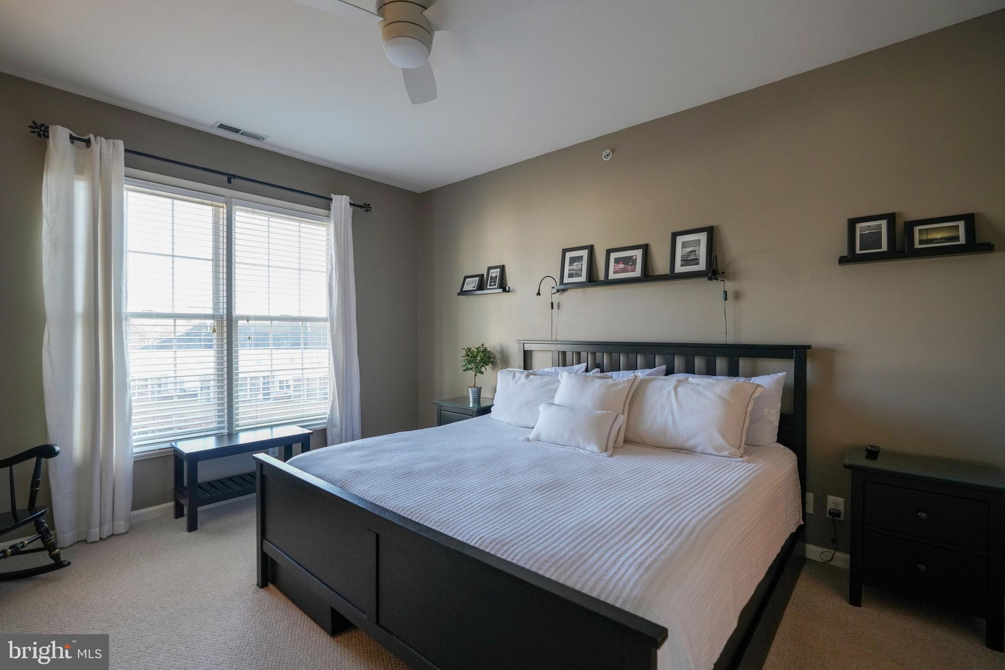 THE TIDES - Residential