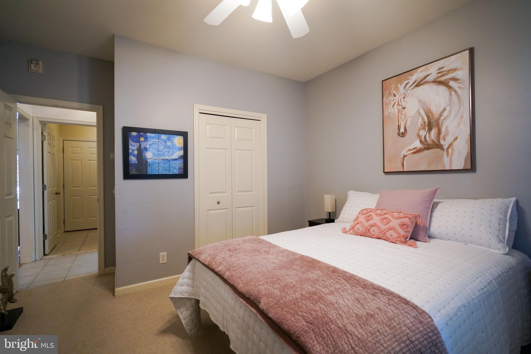 THE TIDES - Residential