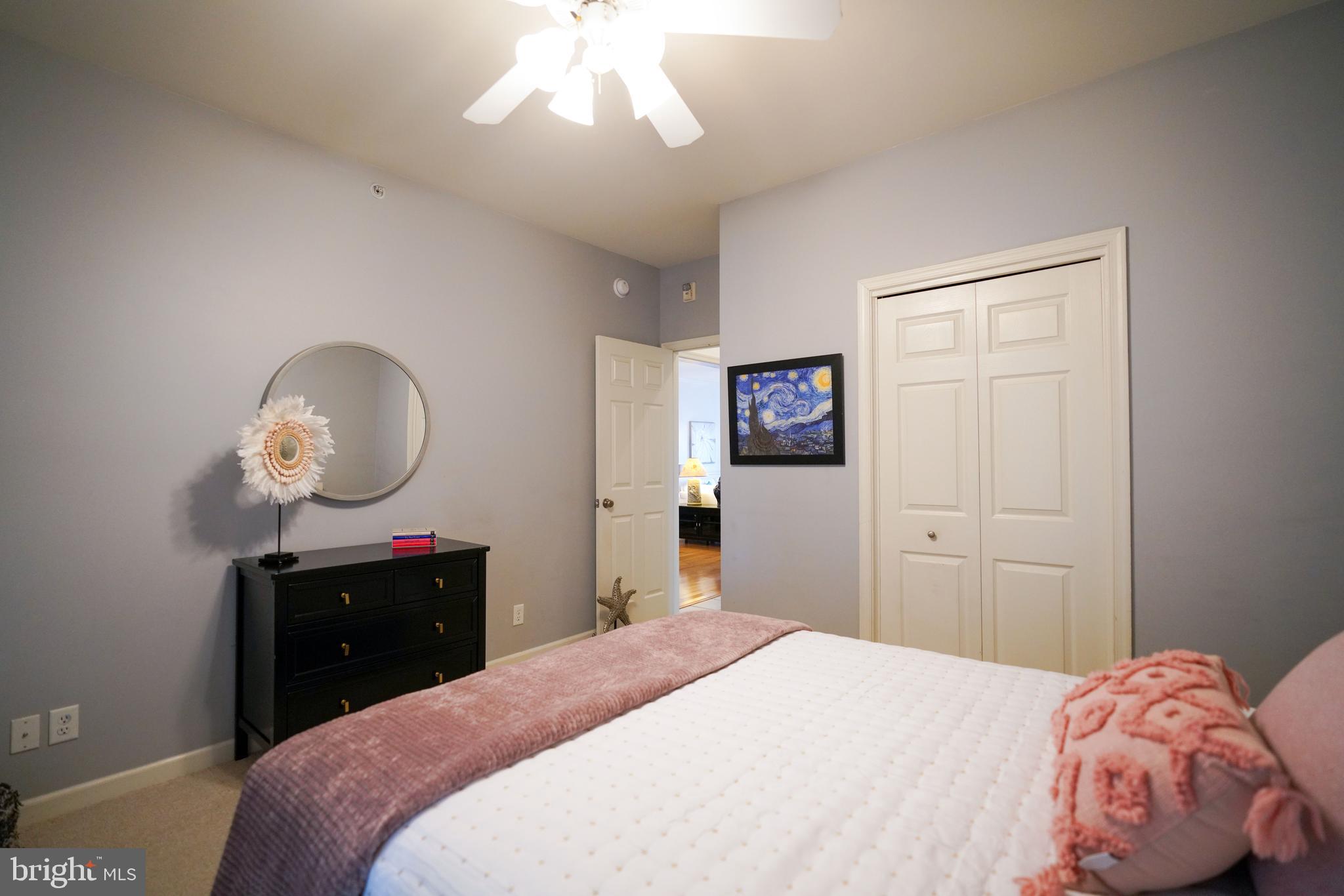 THE TIDES - Residential