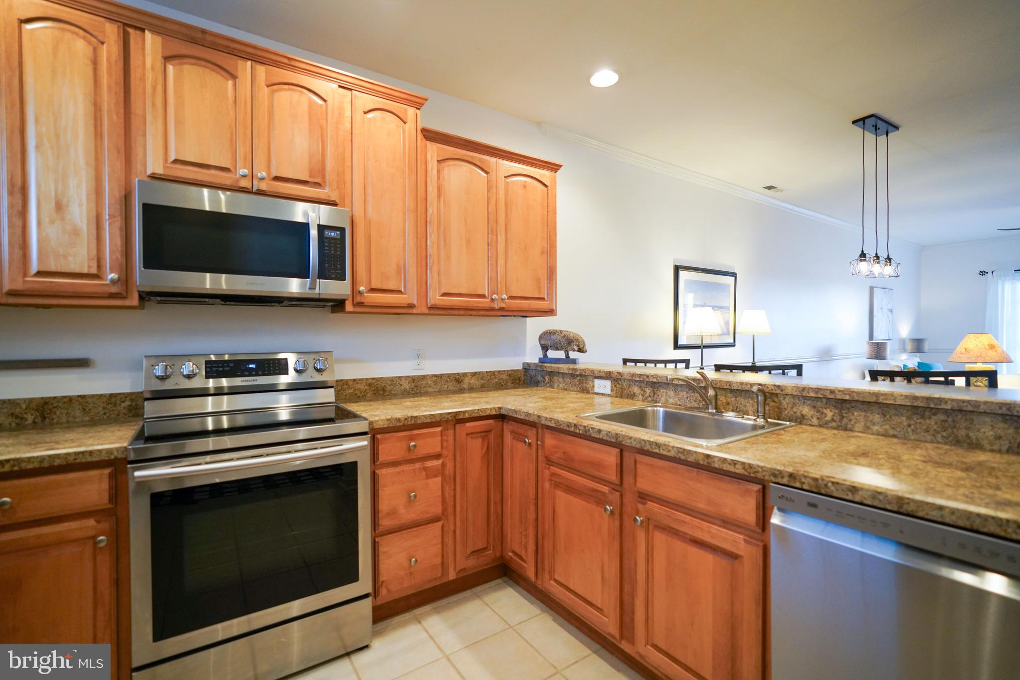 THE TIDES - Residential