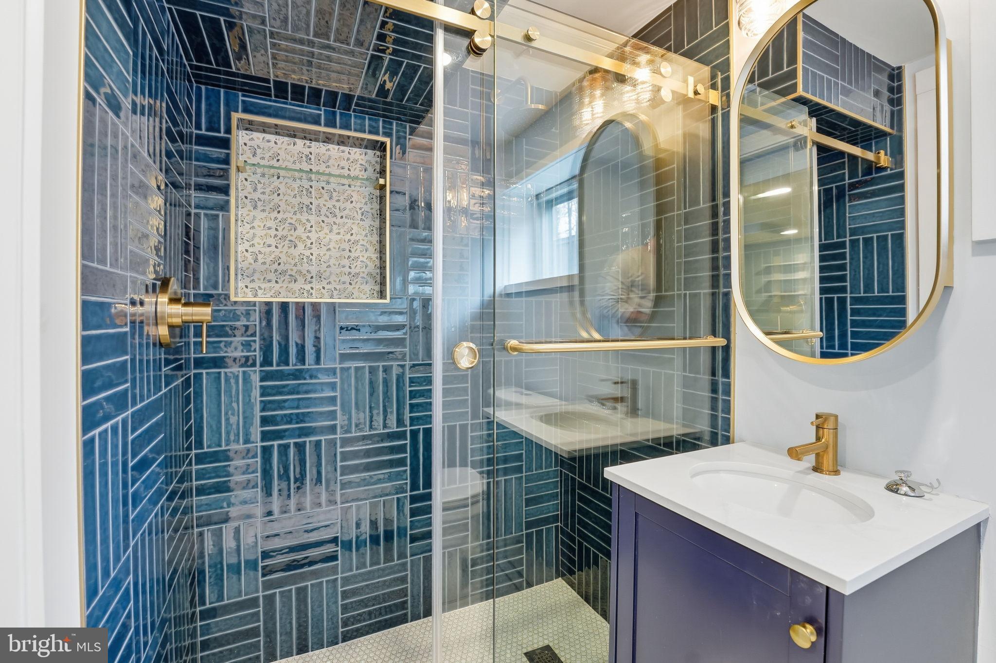 COUNTRY CLUB HILLS - Residential