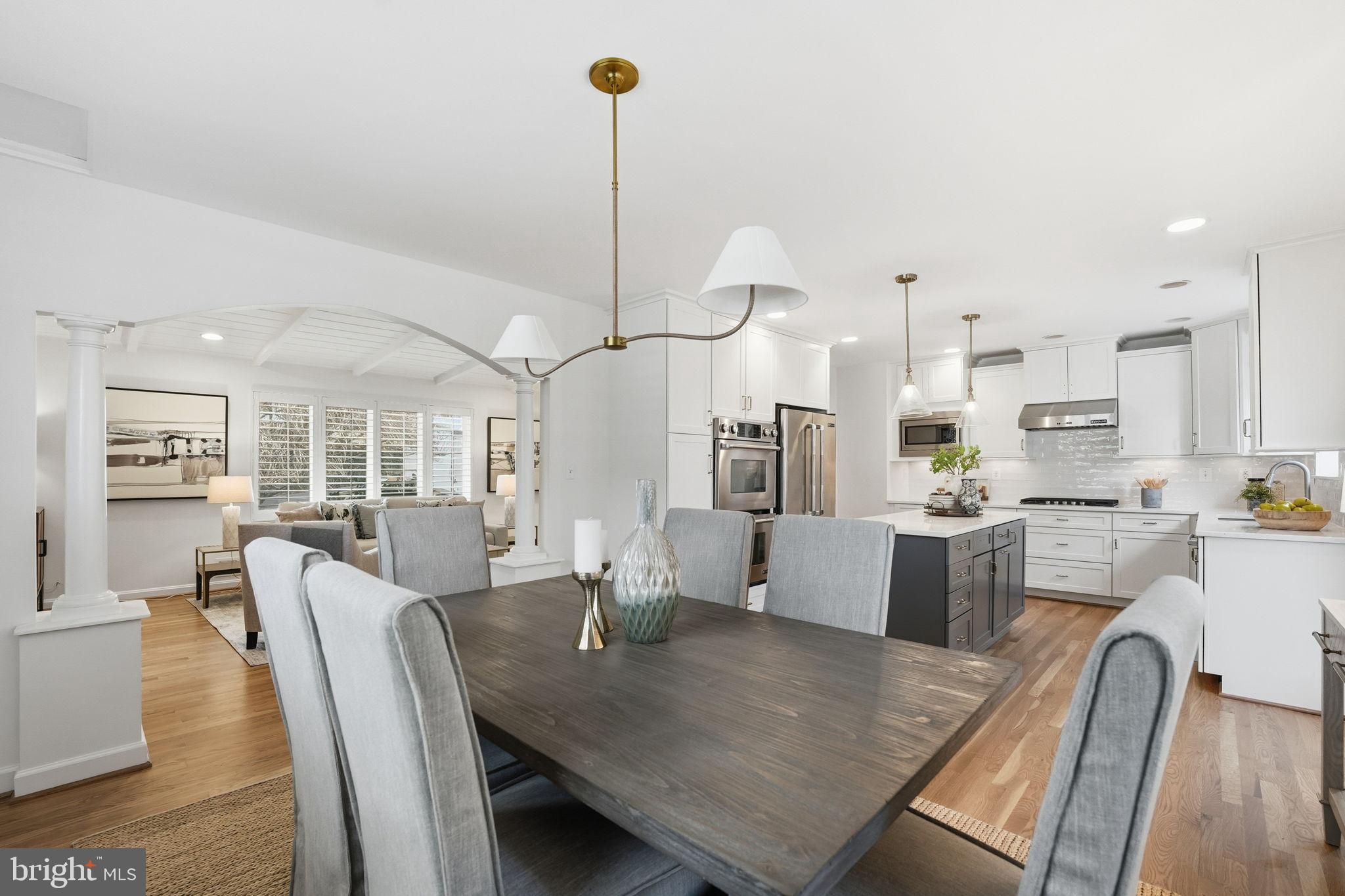 COUNTRY CLUB HILLS - Residential