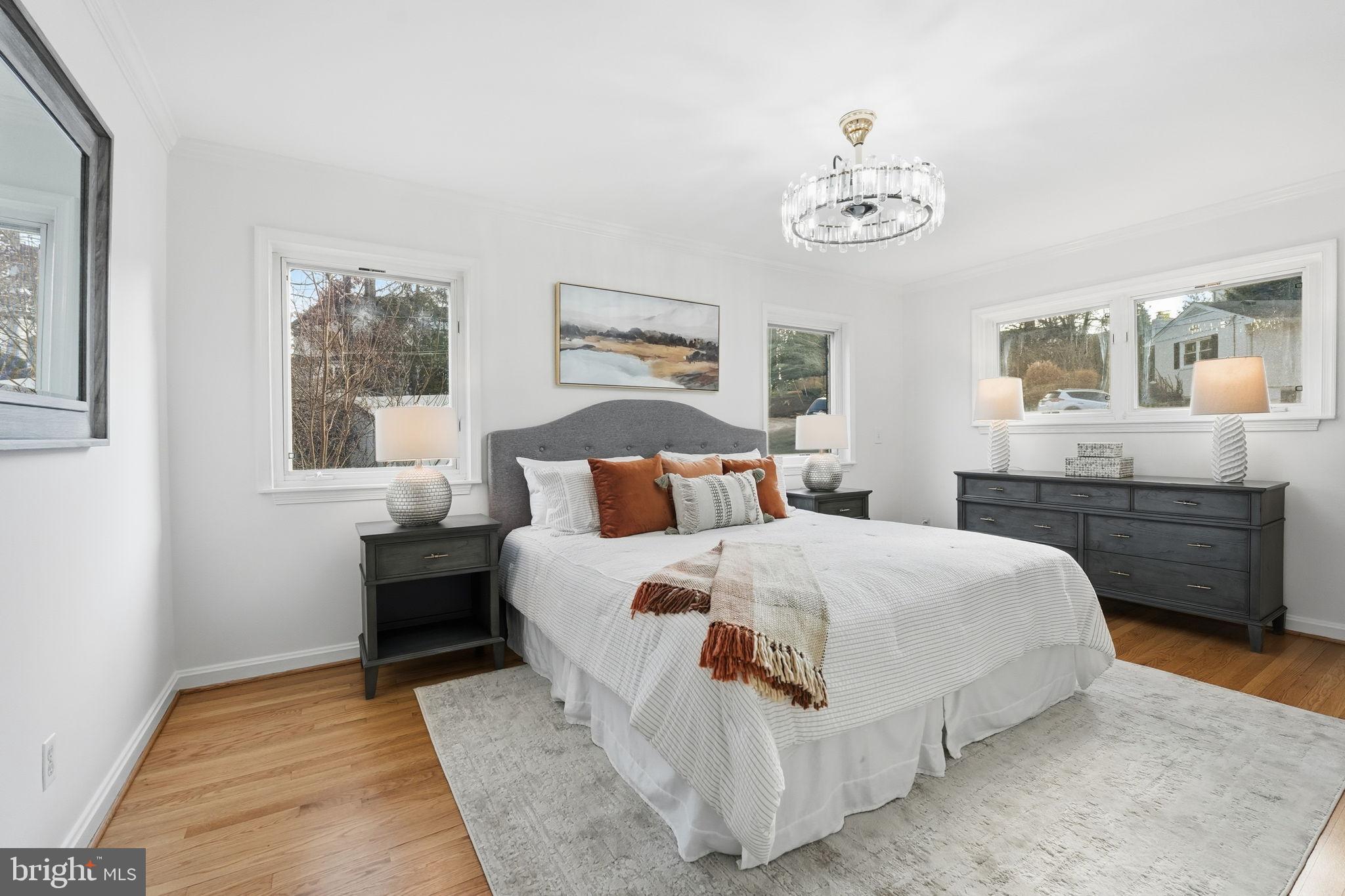 COUNTRY CLUB HILLS - Residential