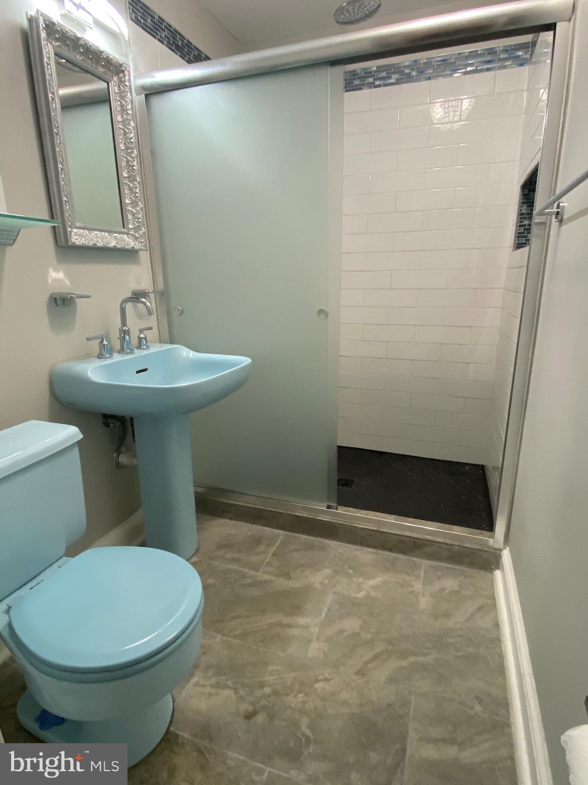 HUNGERFORD - Residential Lease