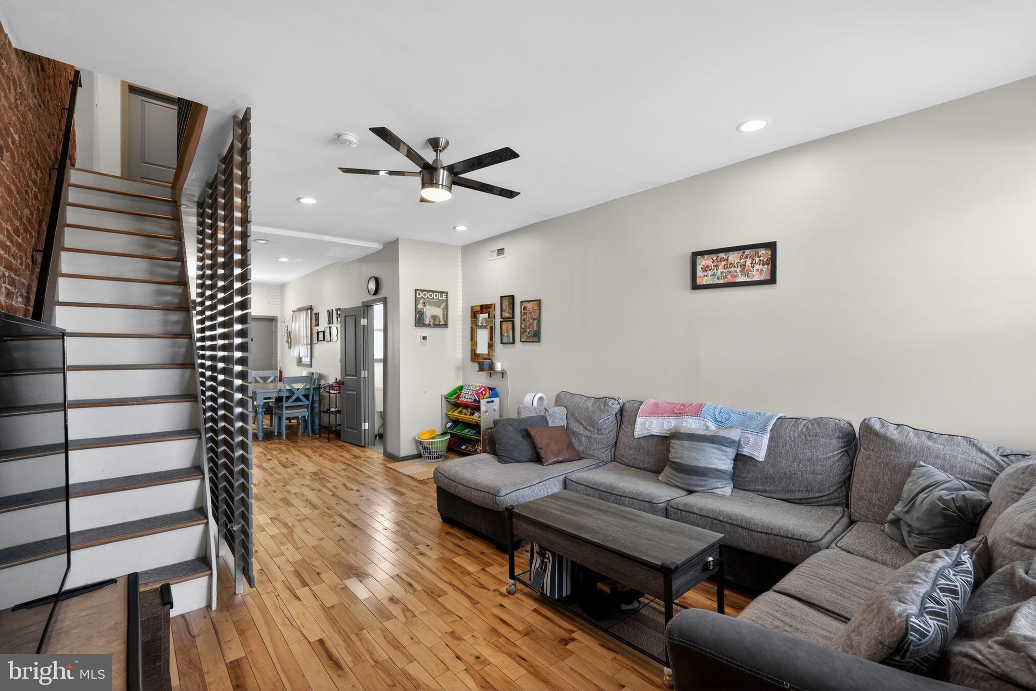 PORT RICHMOND - Residential