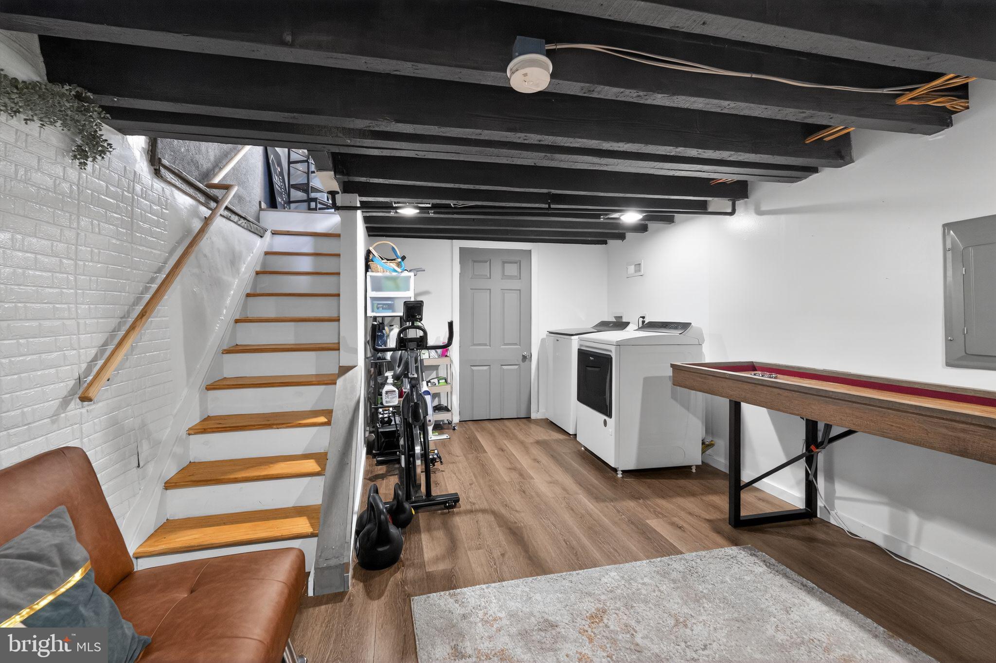 PORT RICHMOND - Residential