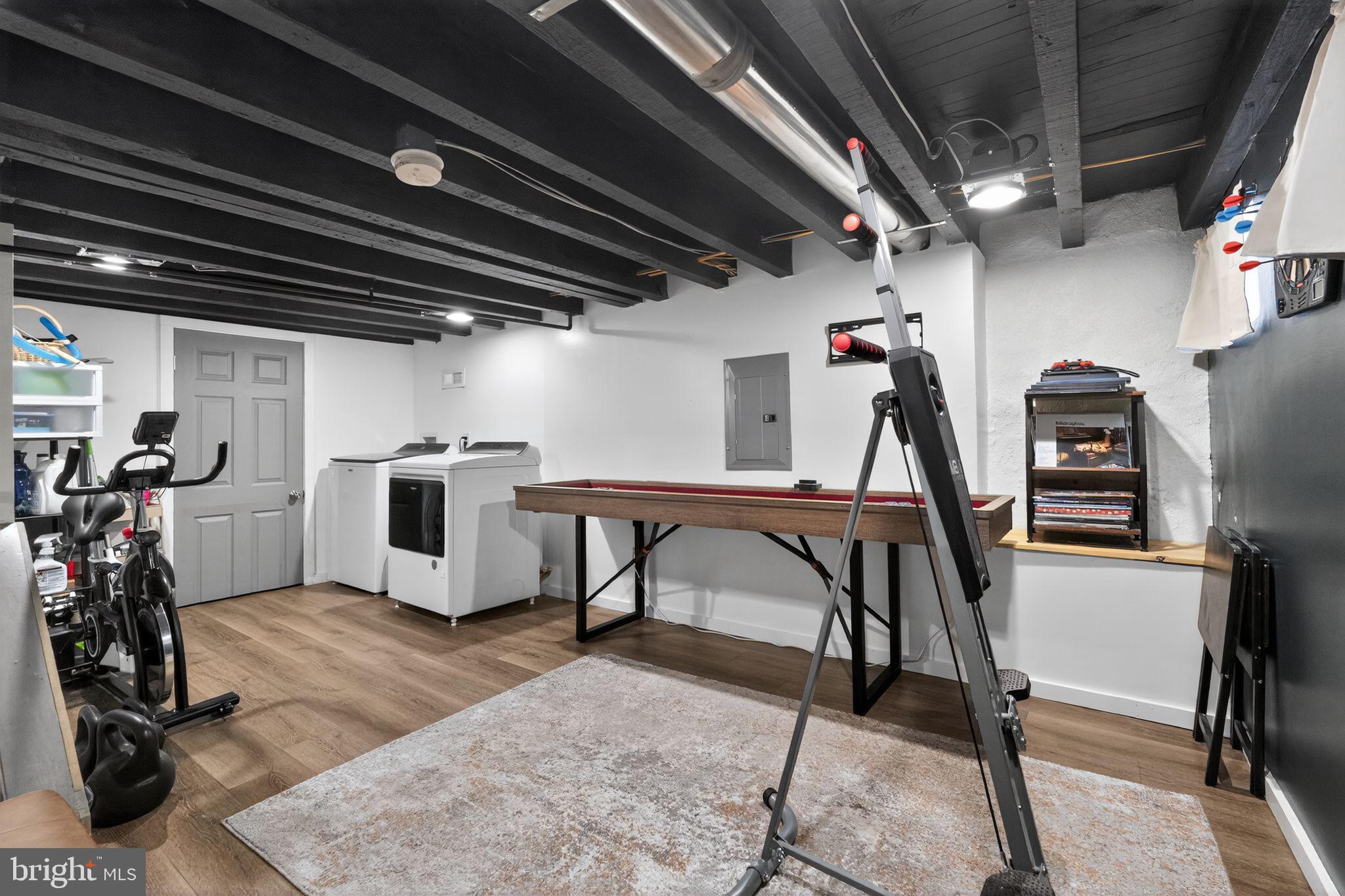 PORT RICHMOND - Residential