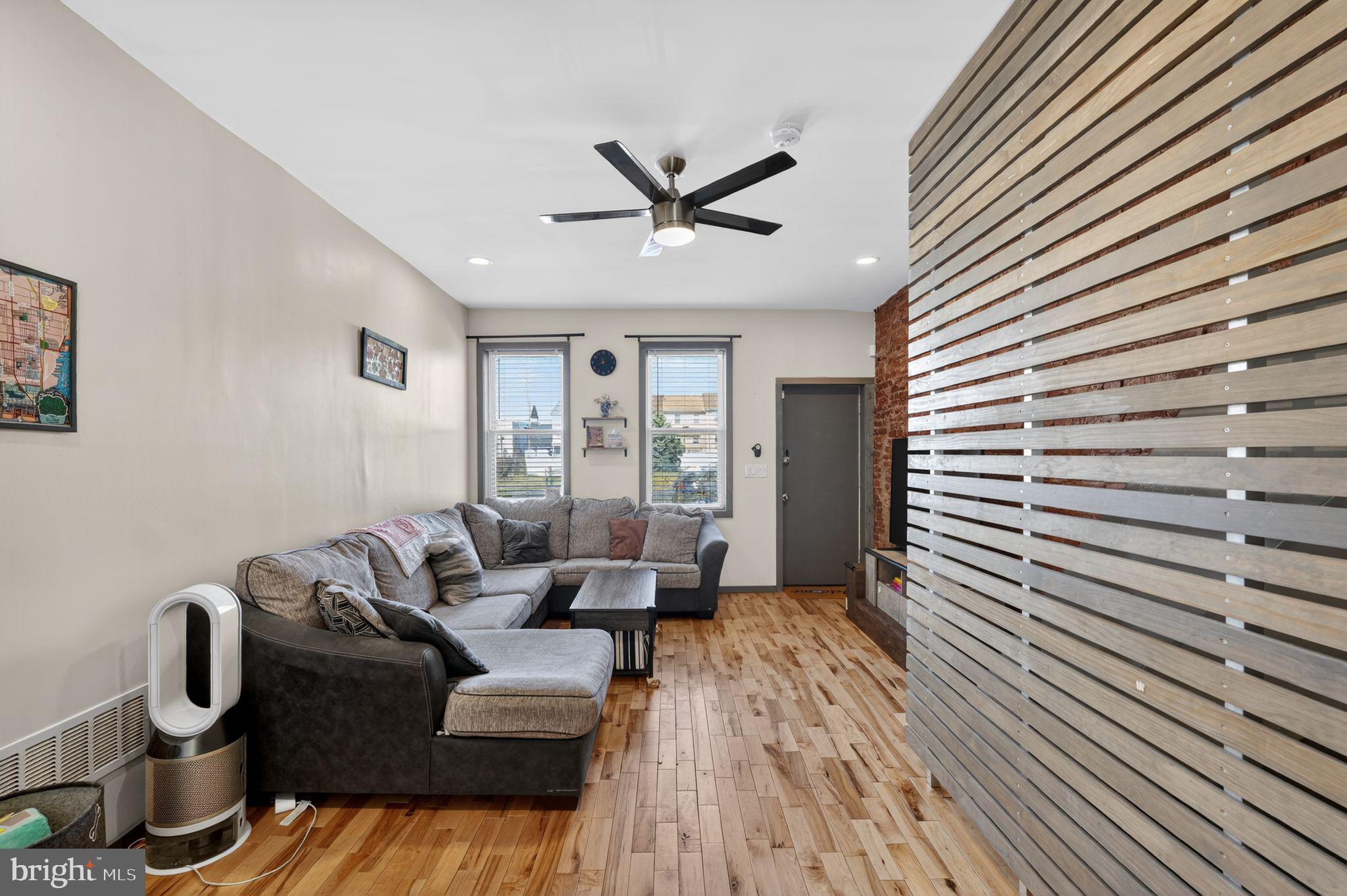 PORT RICHMOND - Residential