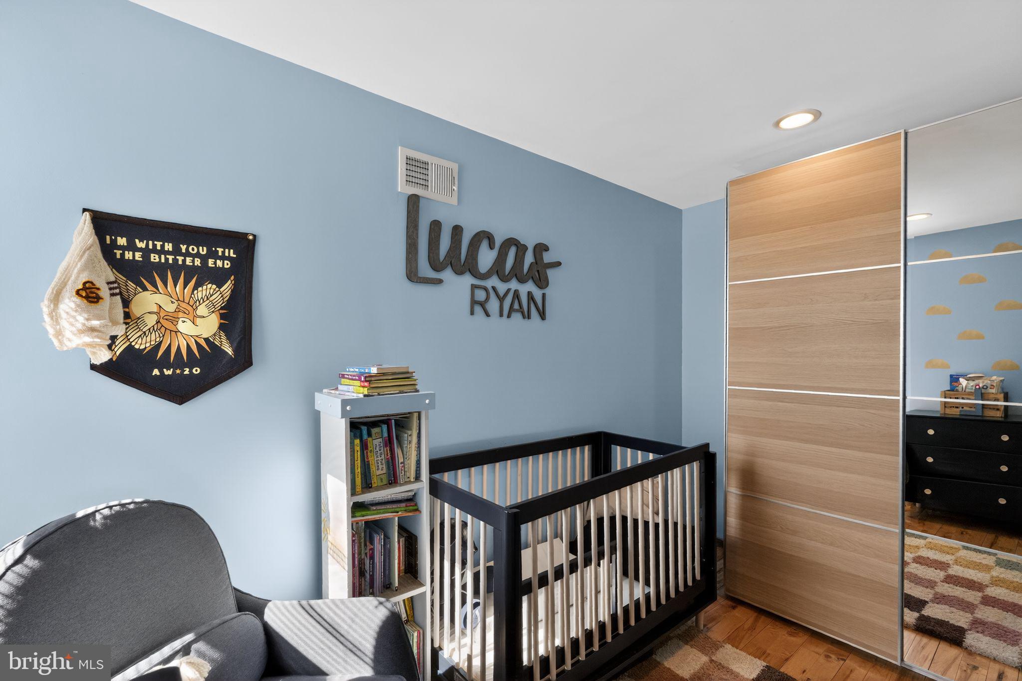 PORT RICHMOND - Residential