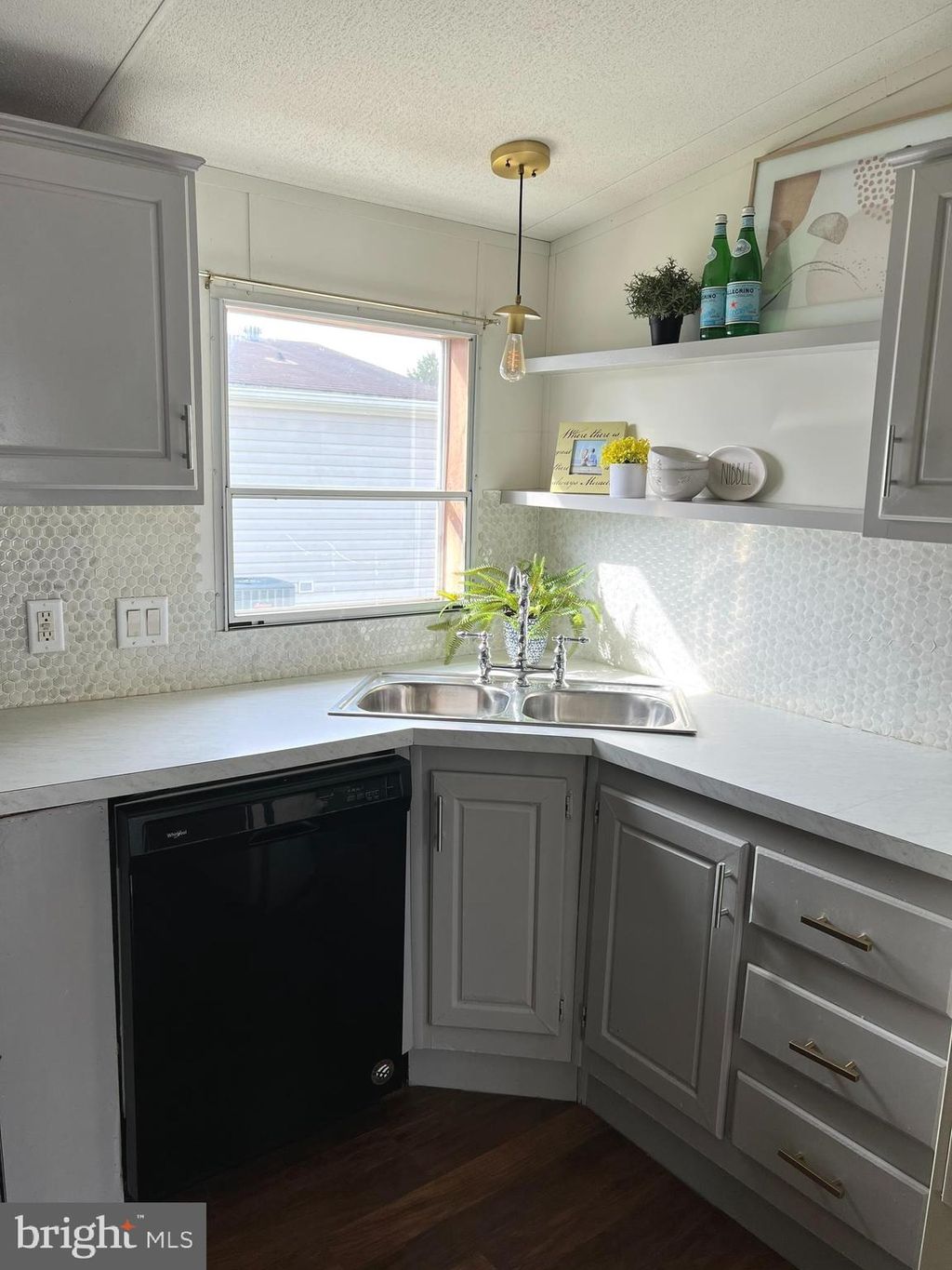 Photo of 102 BRIDLEWOOD CT S, LANCASTER, PA 17603 (MLS # PALA2032046)