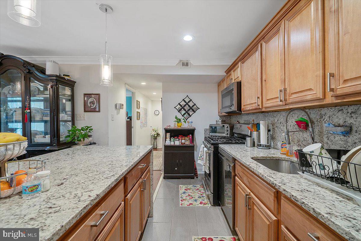 FAIRWAYS - Residential