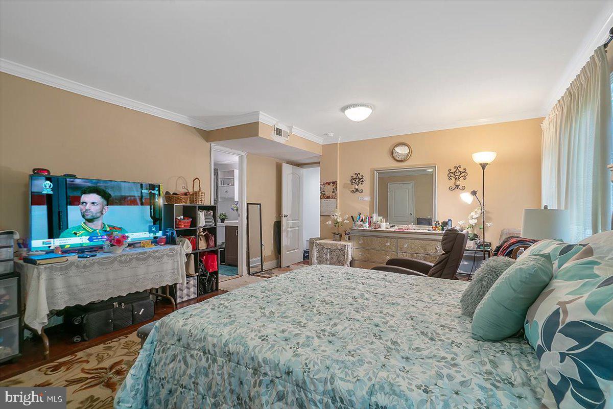 FAIRWAYS - Residential