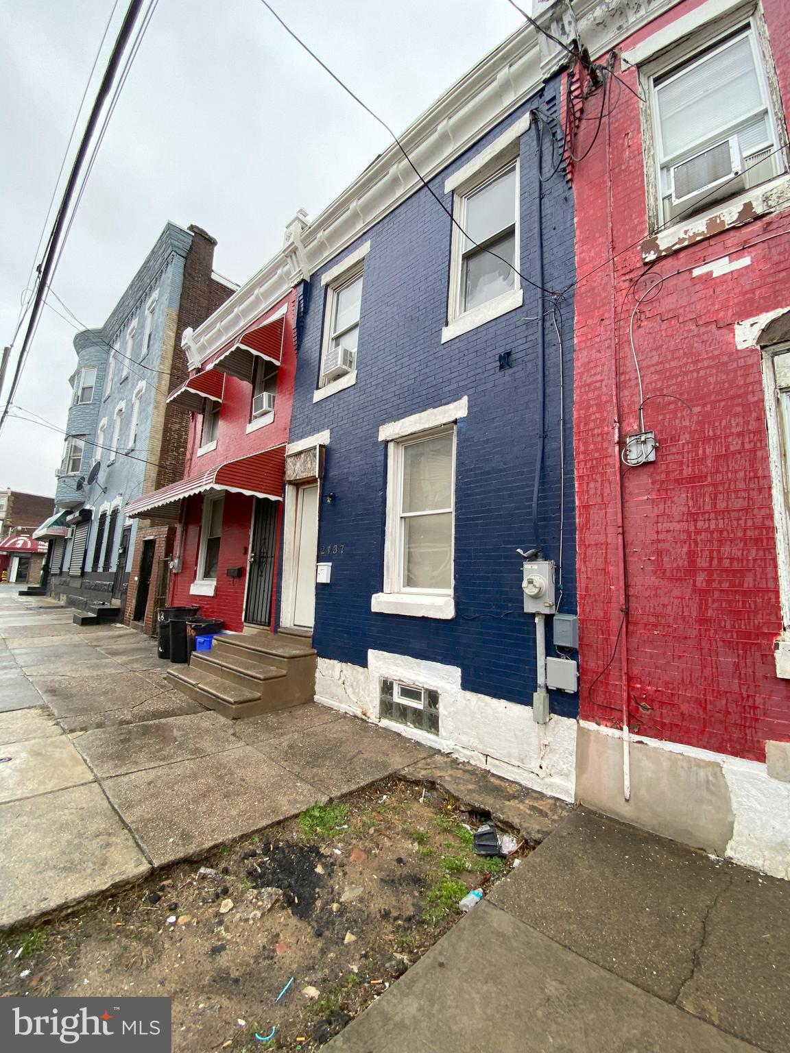 2137 W TORONTO STREET