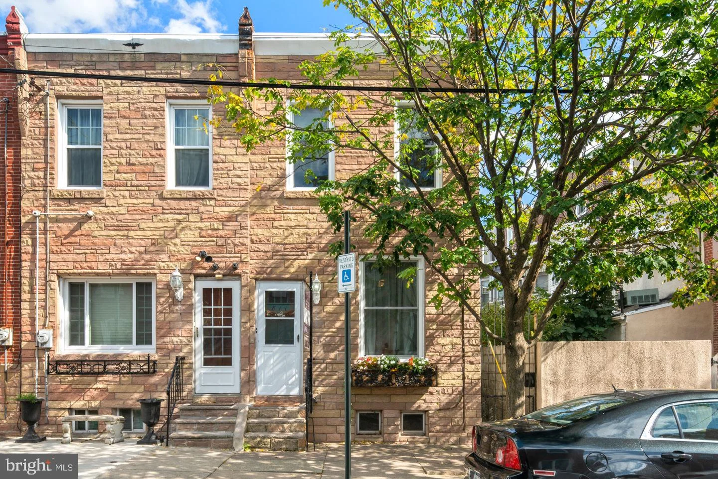 811 N 28th Street, Philadelphia, PA 19130