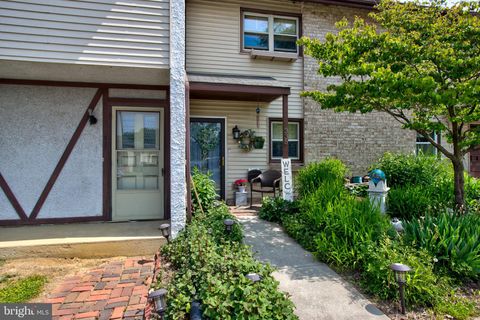 Photo of 335 GREENLAND DR, LANCASTER, PA 17602 (MLS # PALA2035528)