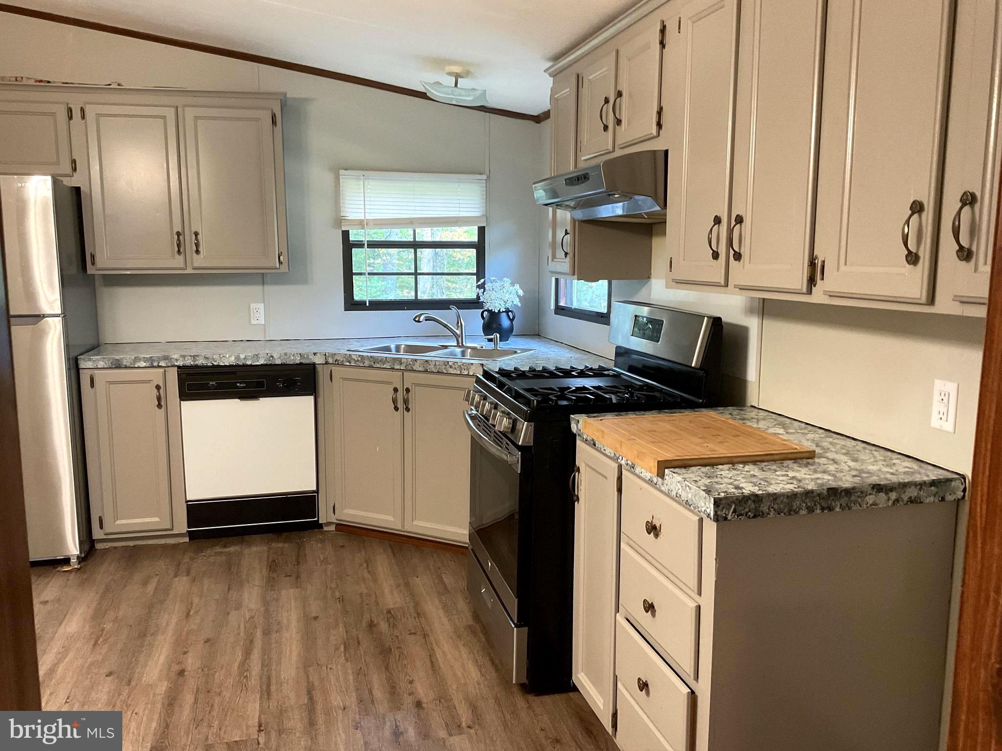 BIRDS CREEK - Residential